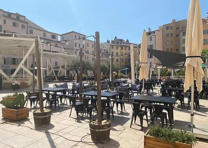 « Quartier Des Arts » De Vivre A La Toulonnaise
