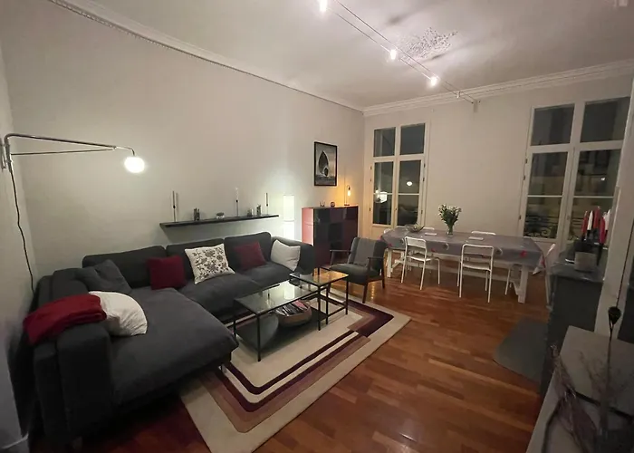 La Perle De Toulon, Grand Appartement Tout Confort, Idealement Situe